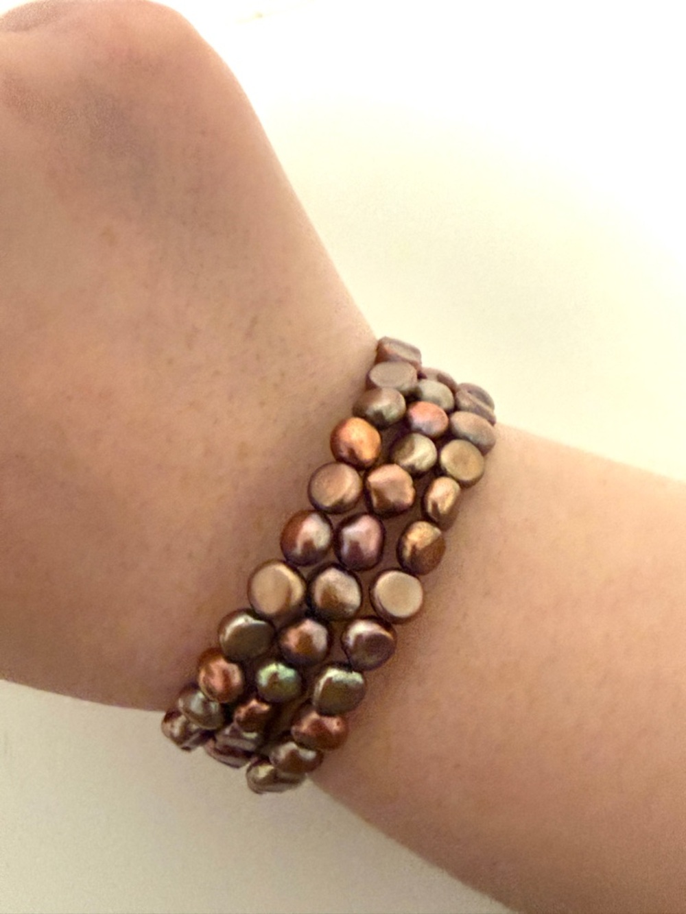 Multi-Strand Iridescent Brown Pearl Stretch Bracelet
